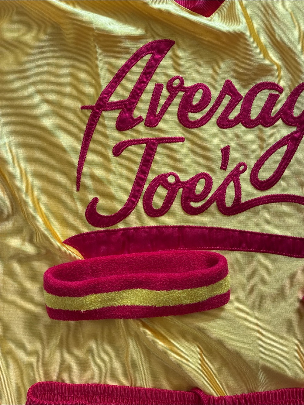 Men’s Dodgeball Average Joe Costume, 4 Pieces, Large - Picture 4 of 4